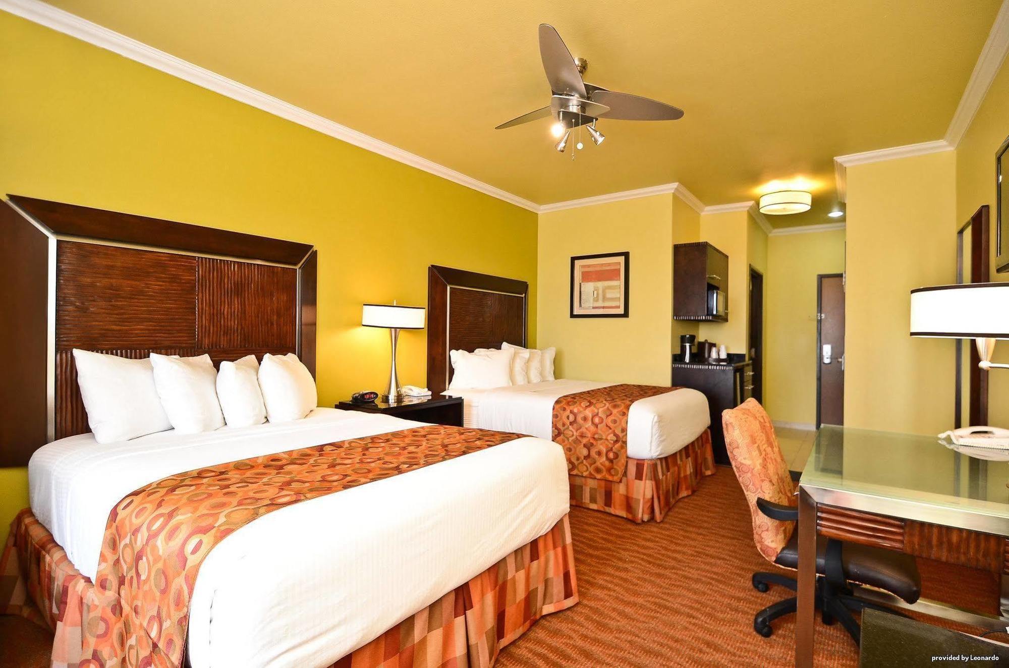 Best Western Plus Christopher Inn And Suites Форні Екстер'єр фото